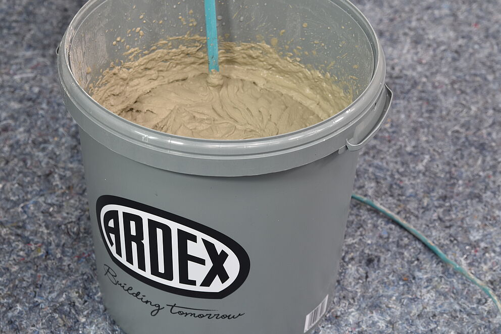 Anrühren ARDEX X7G PRO